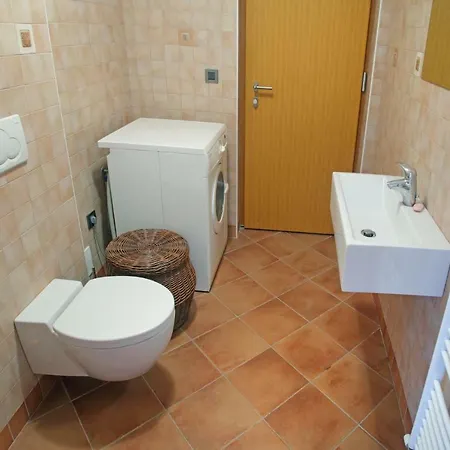 3 Bedroom In Parecag With A Swimming Pool *