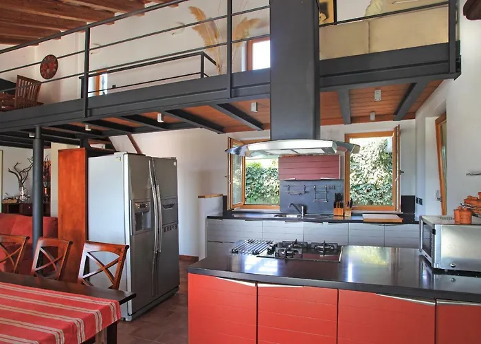 3 Bedroom In Parecag With A Swimming Pool Villa *