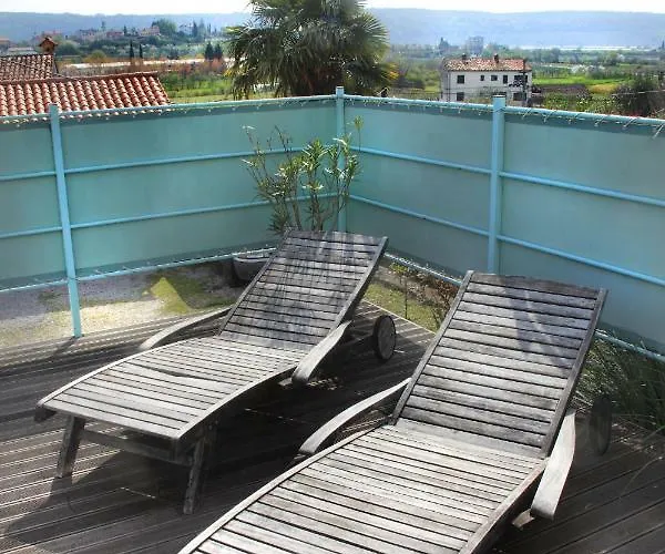 3 Bedroom In Parecag With A Swimming Pool Sečovlje
